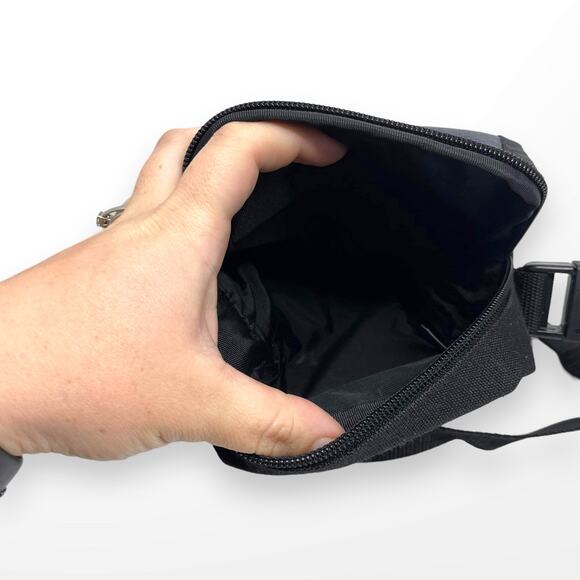 00s AEROPOSTALE Vintage Adjustable Crossbody Bag - Picture 3 of 7